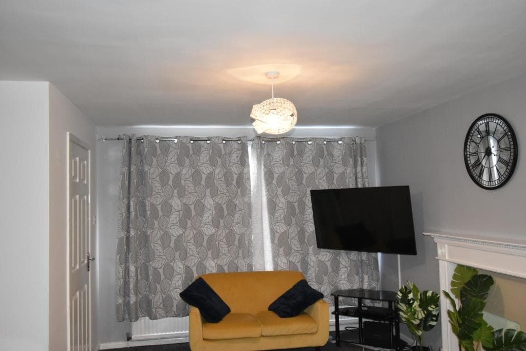 Stunning 3 bed house# gated premise #city living#