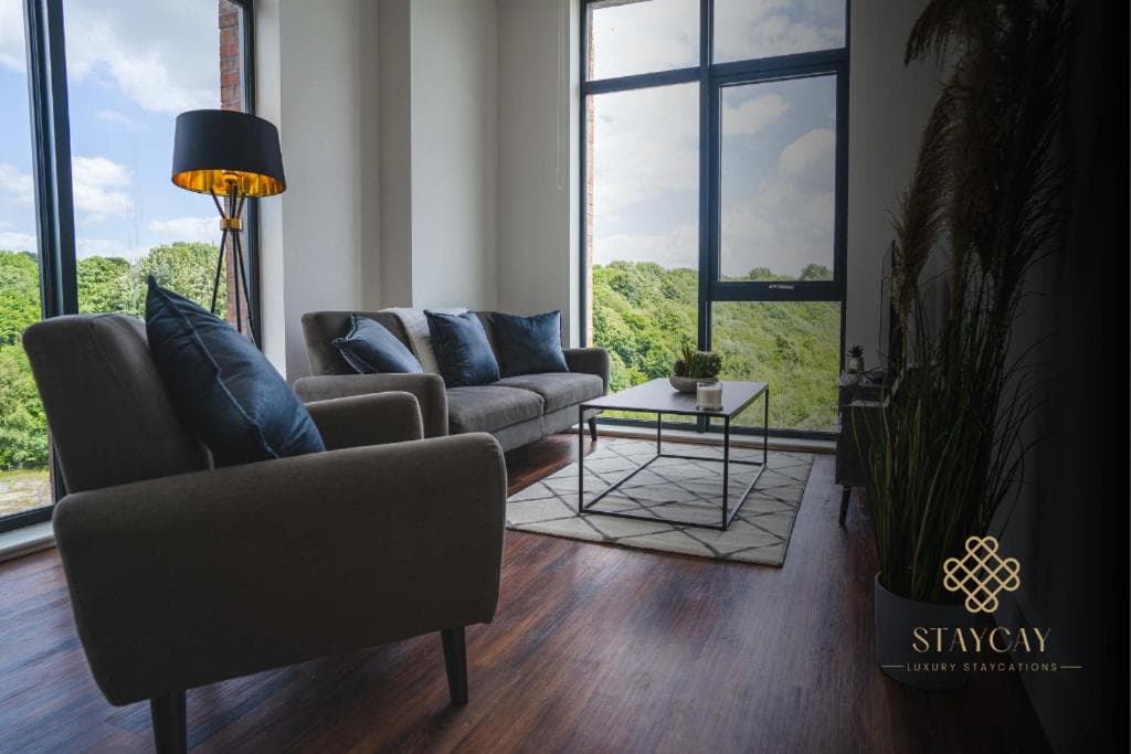 Modern 2-Bed Apartment - City Centre - FREE Wi-Fi - New -