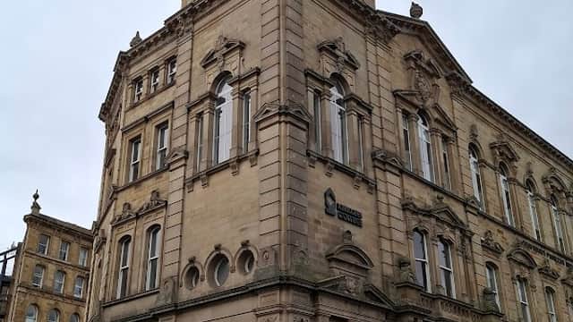 Pioneer House - Colleges in dewsbury