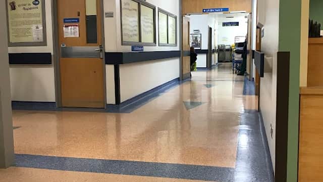 Leeds Children's Hospital - Hospitals in leeds