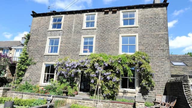 Accommodation at Burnlee House Apartment in holmfirth