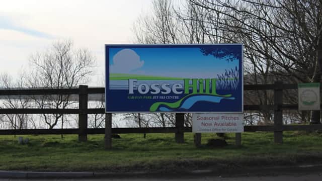 Fosse Hill Jet Ski Centre & Caravan Park - Campsite in brandesburton