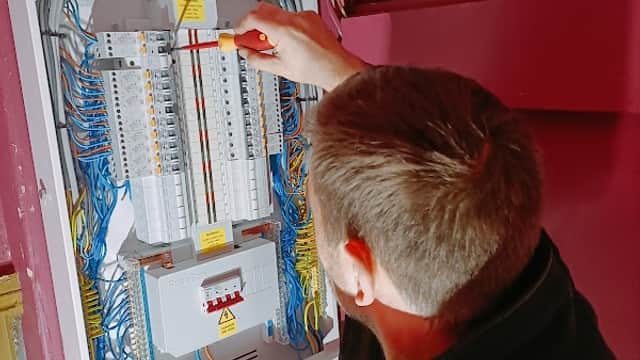 FF Electrical Services Ltd. - Electricians in york