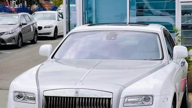Majestic Drive - Car Hire in bradford