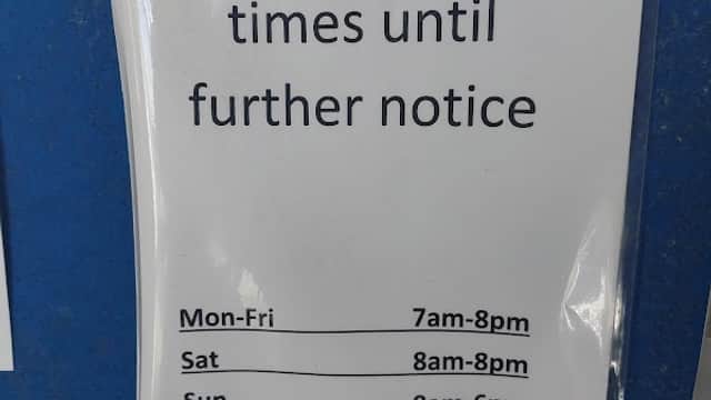 Current trading times for Hambletons Stores: Mon-Fri 7am-8pm, Sat 8am-8pm, Sun 9am-6pm.