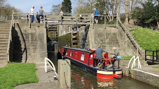 Bingley Five Rise Locks - Attraction in bingley