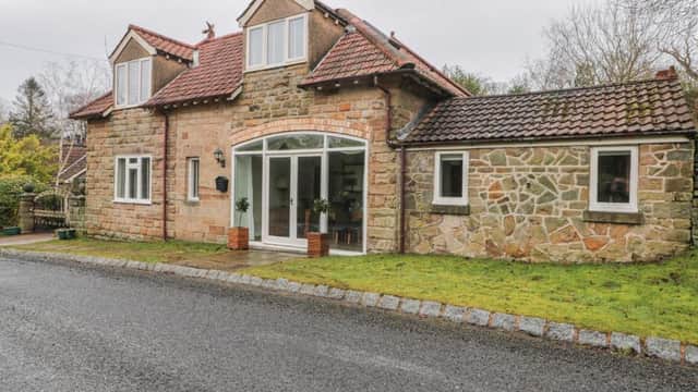 Accommodation at Wyke Lodge Cottage in crowdon