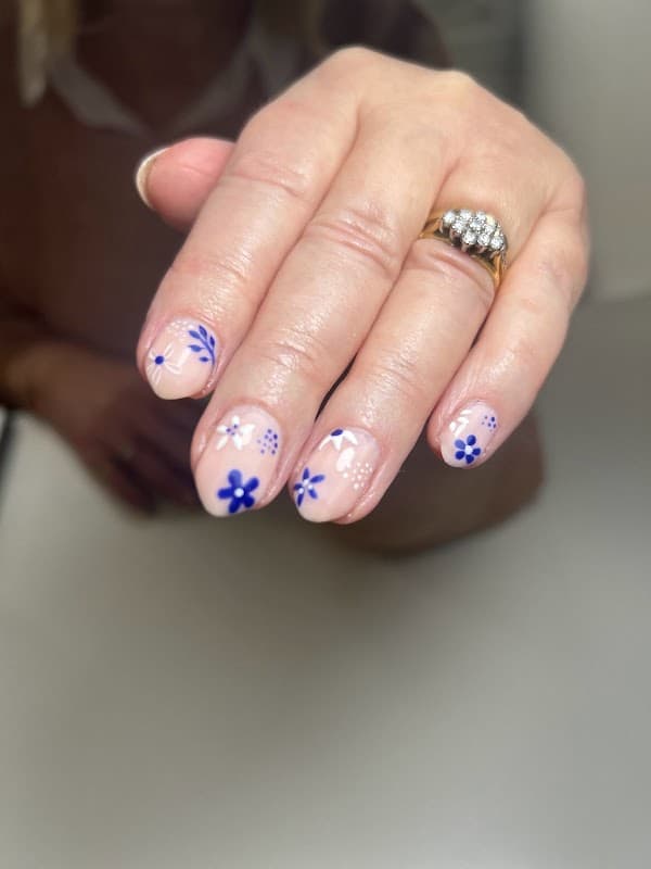 Re:fresh Nail & Beauty Salon- Beauty @ No. 5