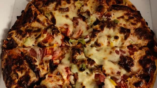 Kez's Spicy Houseltd - Takeaway in halifax