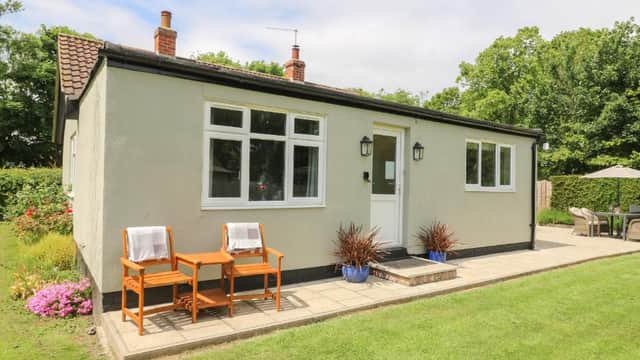 Accommodation at Shepherds Cottage, Hull in roos