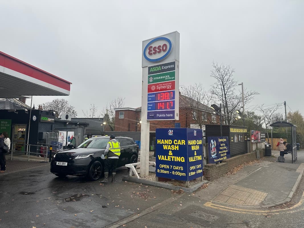 Woodlands Hand Car Wash And Valeting
