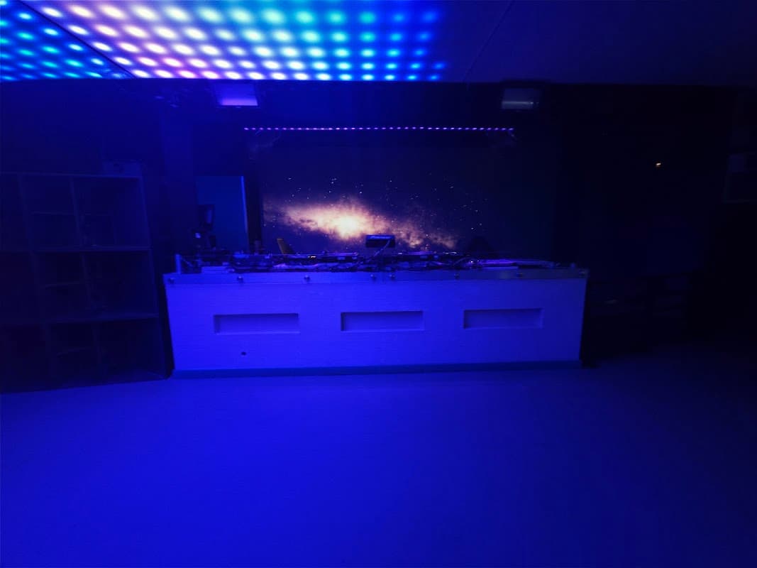 Mint Warehouse