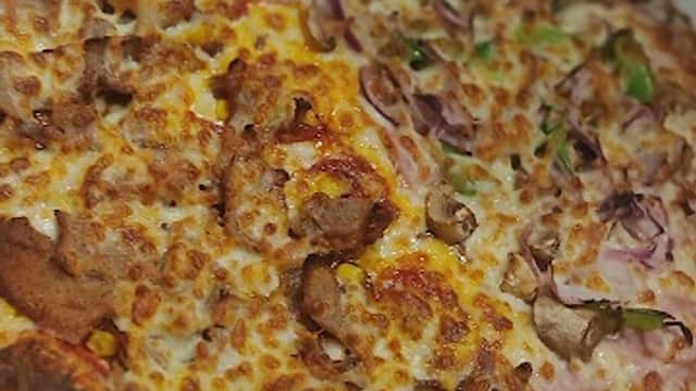 Pizza Outlet - Takeaway in cleckheaton