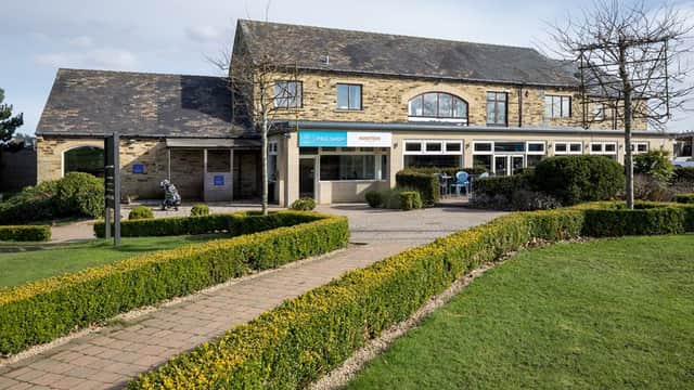Nineteen at Leeds Golf Centre - Park in bardsey