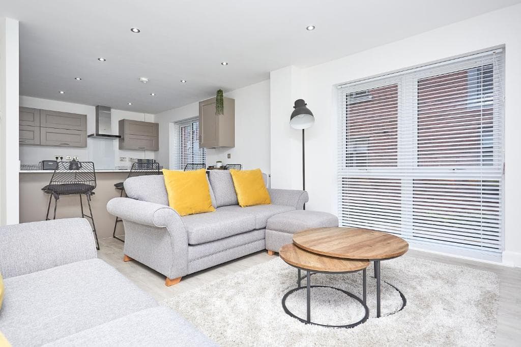 Luxury Duplex 2-Bed Apartment Fruit Market Marina