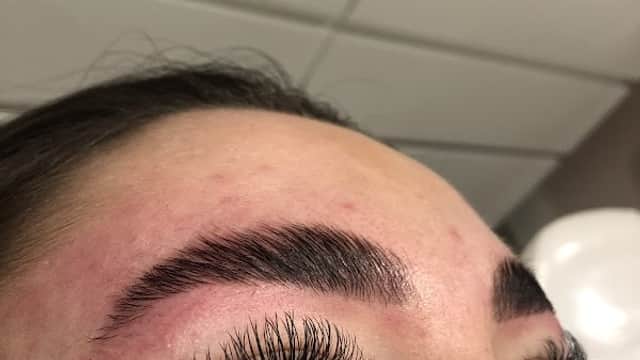 BE YOUNIQUE - Beauty Salons in bridlington
