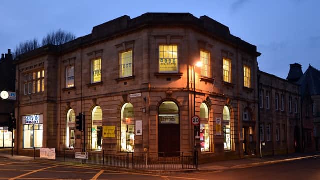 Browns Gallery - Gallery in otley
