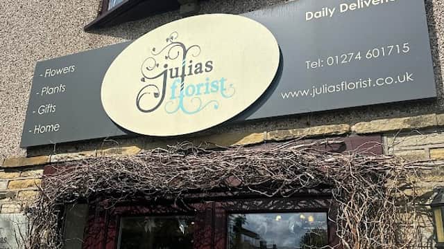 Julia's Florist - Florists in bradford
