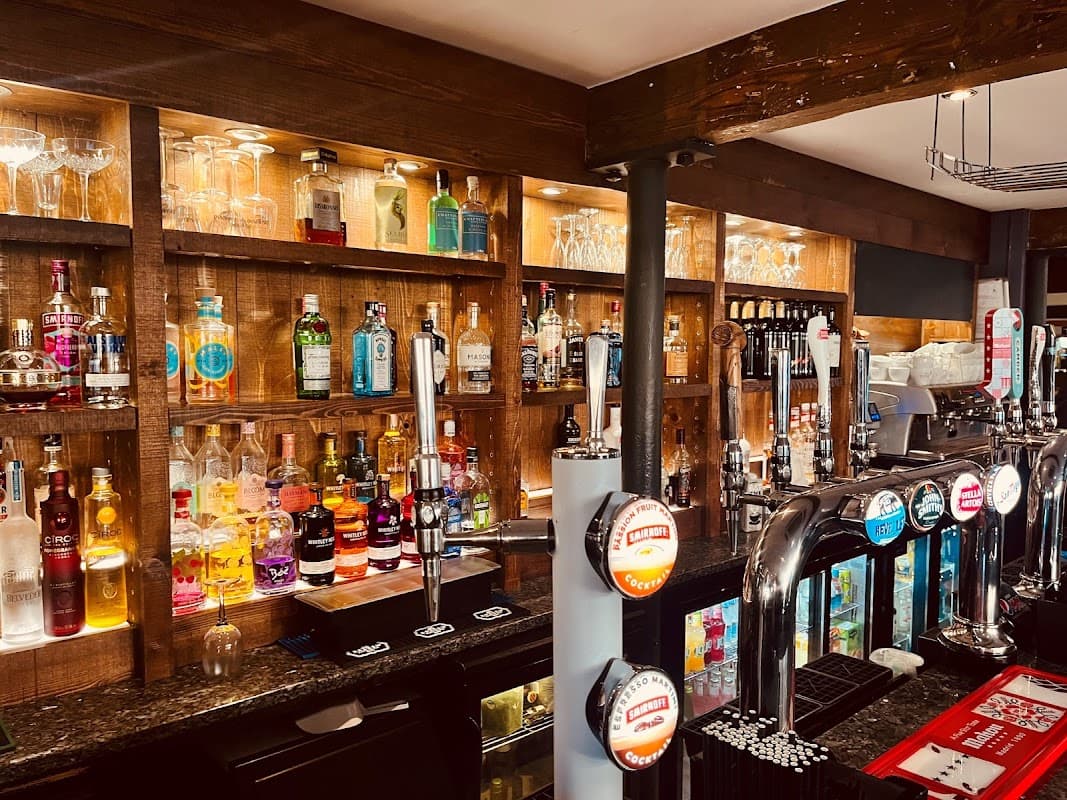 Chapters Deli, Bar & Kitchen