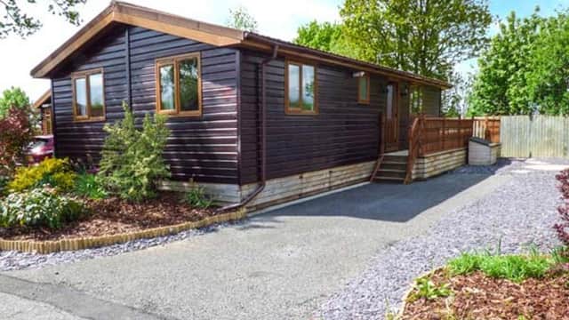 Accommodation at 10 Florida Keys in barmby moor