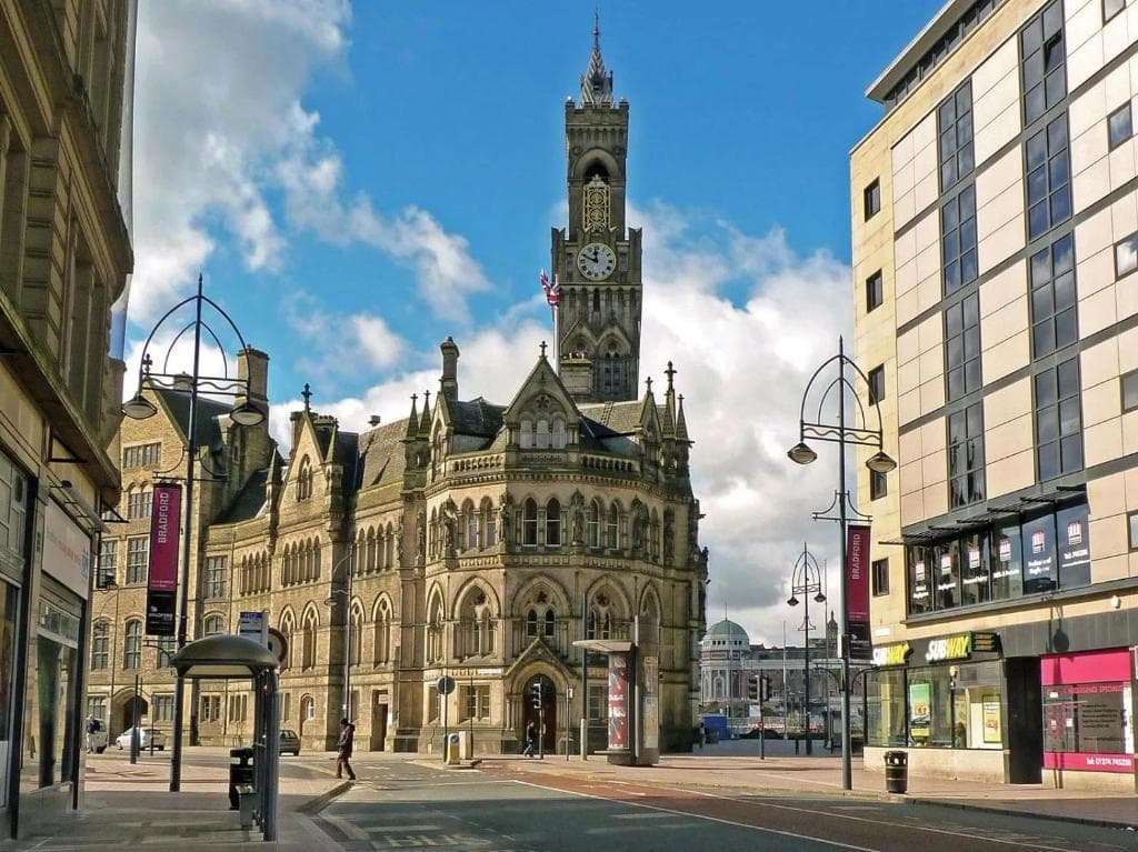 Captivating 2-Bed Apartment in Bradford