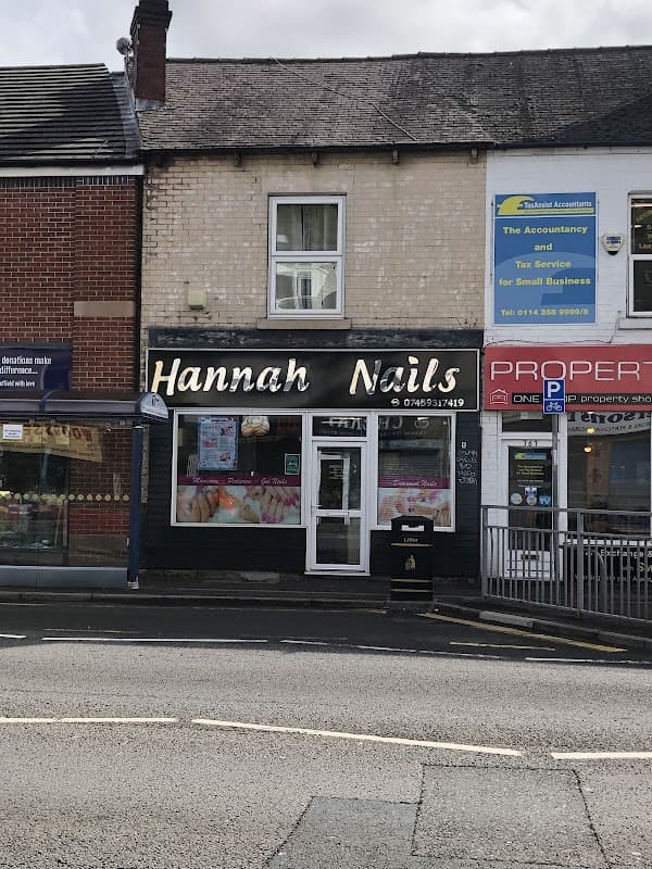 Hannah nails