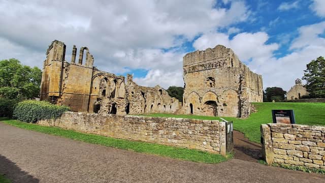 Easby Abbey - Attraction in richmond