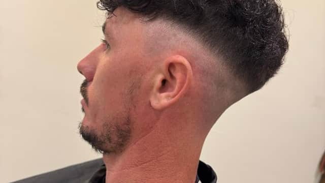 HAIRLABUK - Hair Salons in hessle