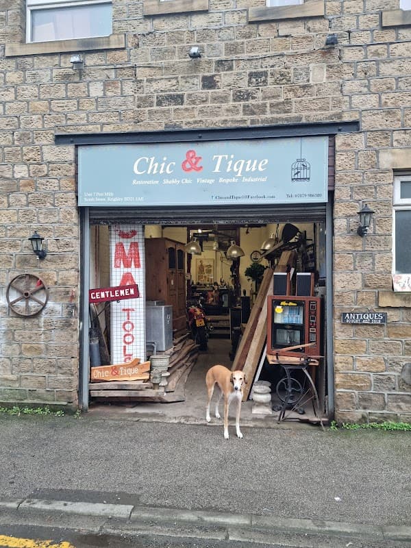 Chic & Tique