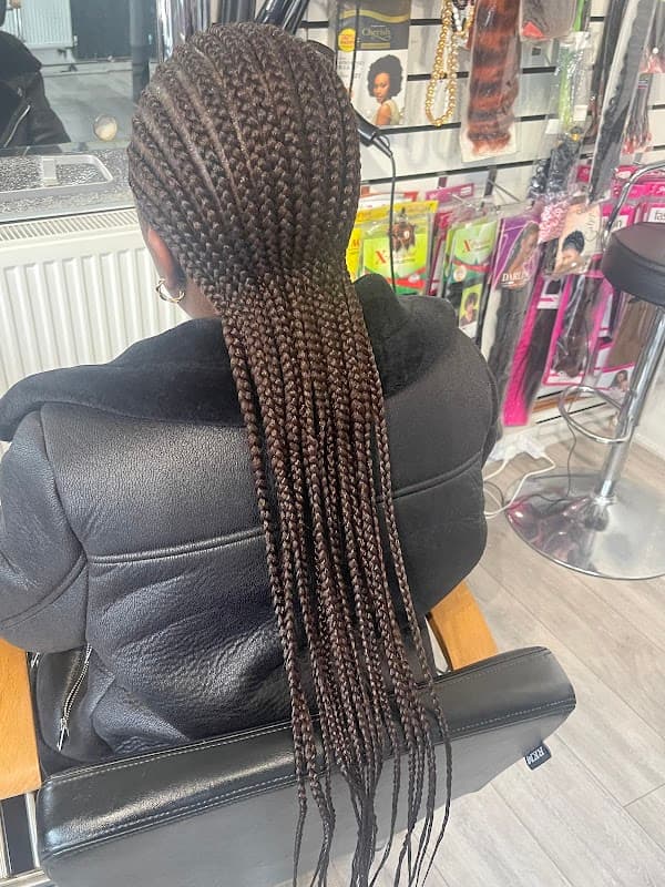 Maria Hair & Beauty Specialist
