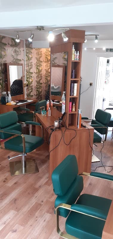 Cabello Hairdressing