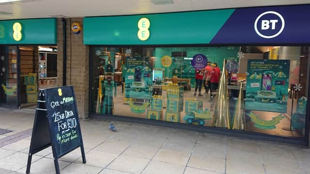 EE - Phone Shops in dewsbury