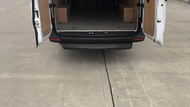 Tanveer courier Services LTD - Couriers in heckmondwike