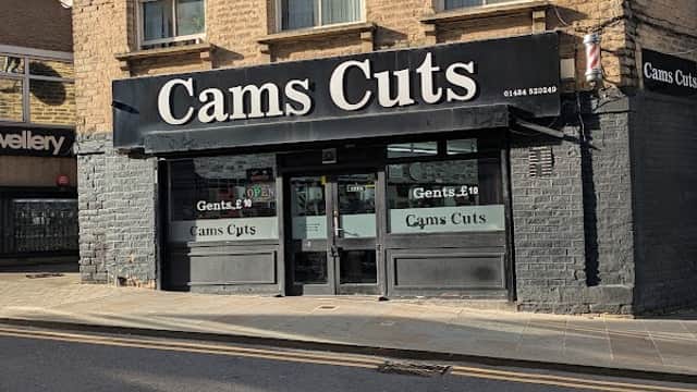 Cams Cuts - Barbers in huddersfield