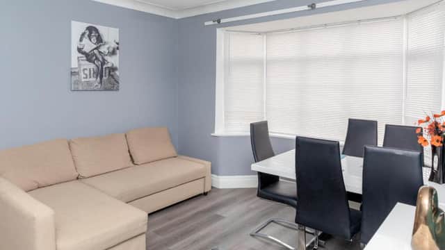 Accommodation at Leeds city centre spacious house free parking and Wi-Fi in leeds