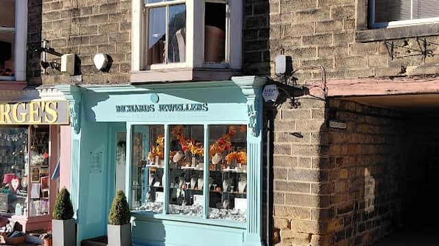 Richards Jewellers - Jewellers in pateley bridge