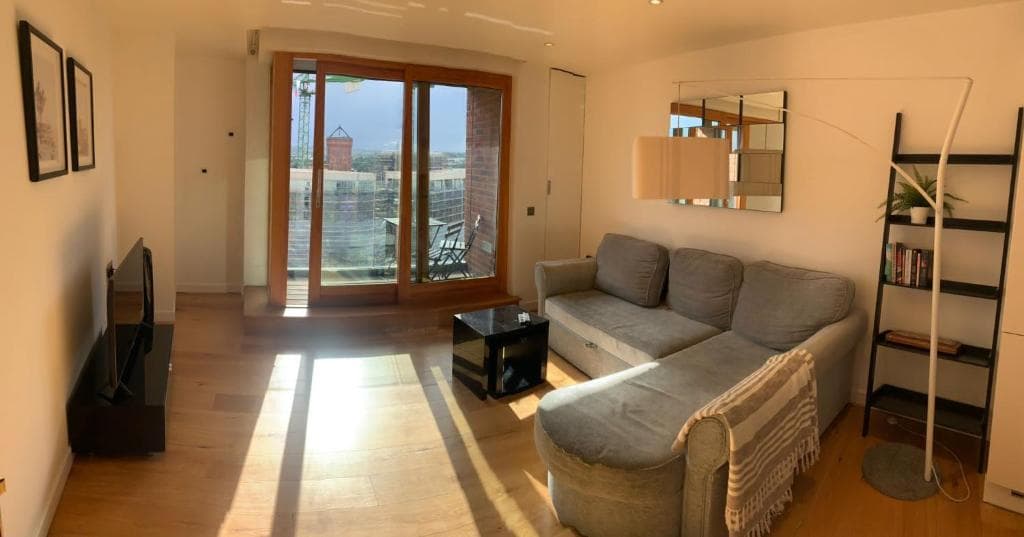 2 bed apartment in Granary Wharf Leeds