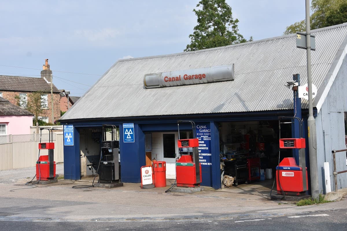 Canal Garage