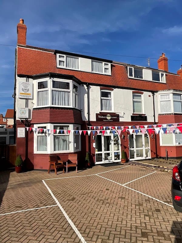 Toulson Court Bed & Breakfast Book Direct