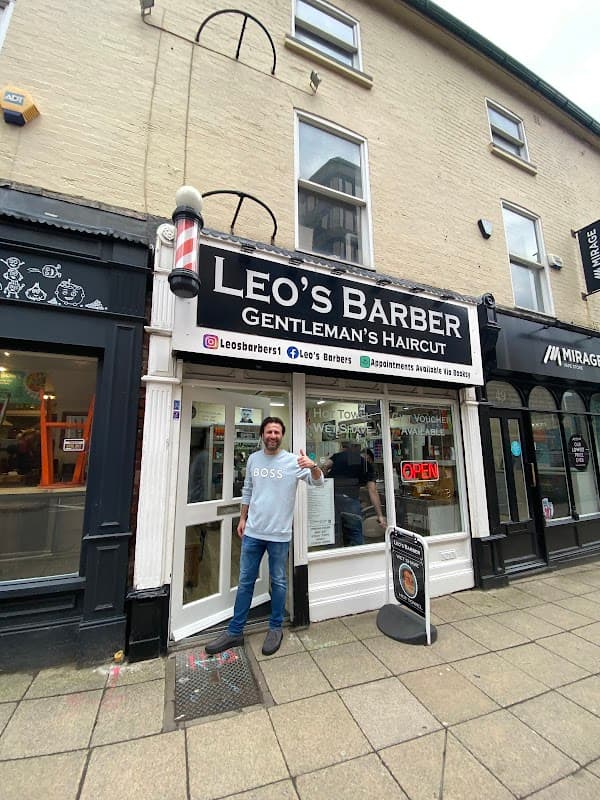 LEO'S BARBER