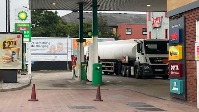 bp - Petrol Stations in carbrook
