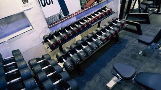 Golden Gainz Gym 2 - Gyms in carbrook