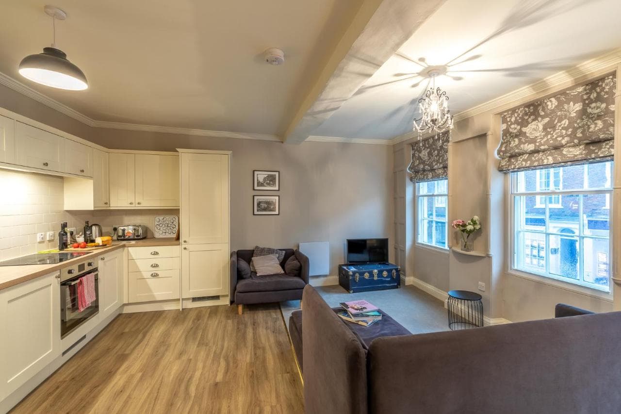 Apt 3, 71 Micklegate, YORK, York, Yorkshire