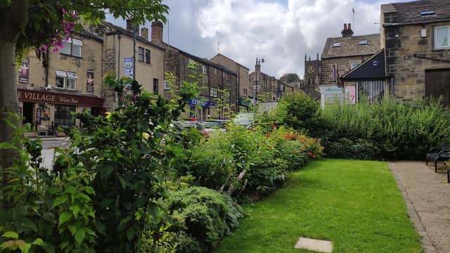 Samuel Marsden Memorial - Park in farsley