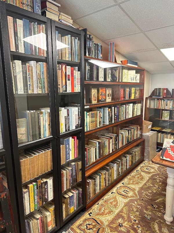 Deep Neutral Books