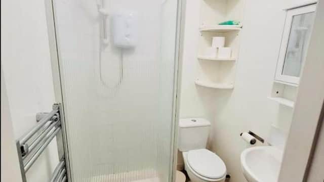 Accommodation at place for professionals in clayton