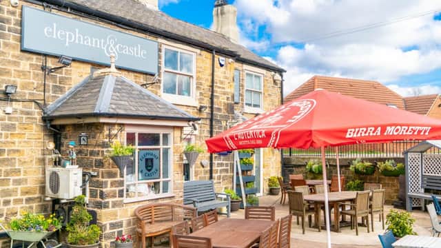 Dining at Elephant & Castle Hemingfield in wombwell