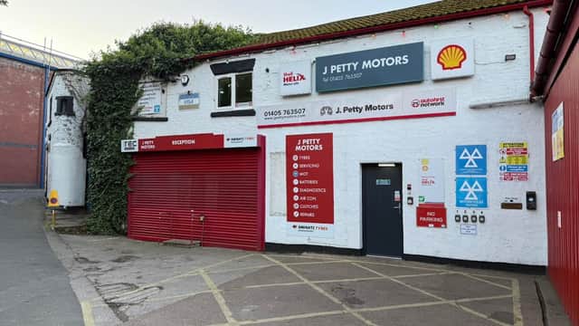 J Petty Motors - Garages in goole