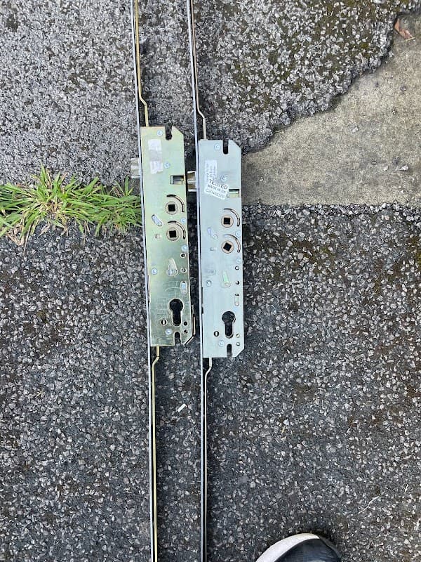 REMS Locksmiths Leeds