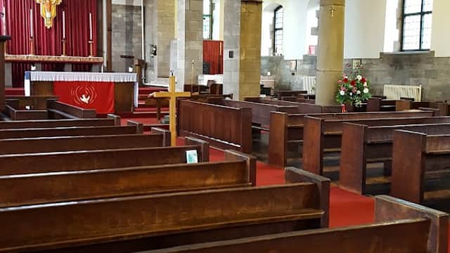 The Parish Church of the Holy Cross - Churches in castleford